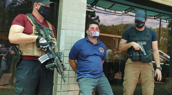 CDE: detienen a funcionario municipal que proveía armas al Comando Vermelho - Noticiero Paraguay