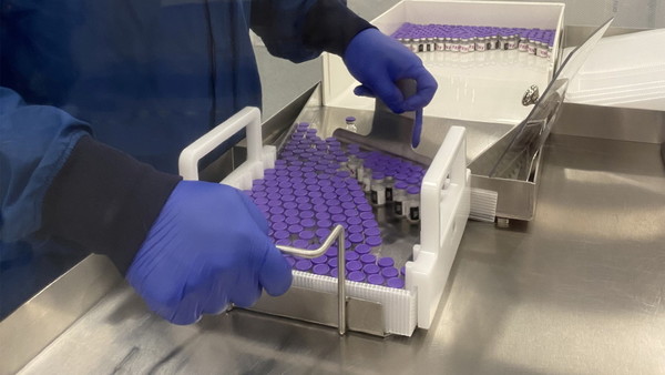 El Reino Unido se convierte en el primer país en aprobar el uso de la vacuna contra el coronavirus de Pfizer y BioNTech » Ñanduti