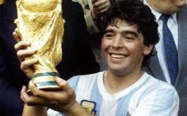 “Maradona empezó a consumir cocaína en 1981 cuando jugaba en Boca″ – Prensa 5
