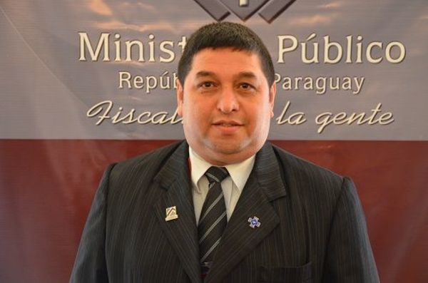 Agente policial recibe condena de dos años