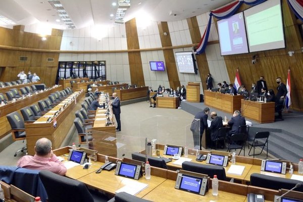 Narcopolítica fue tema de “debate” en Diputados