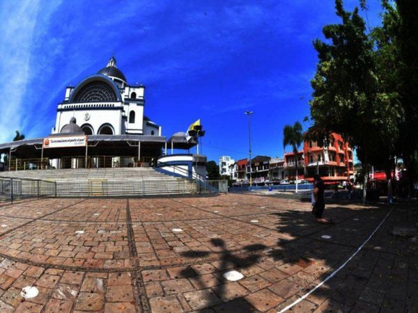 Devotos se rebuscan dónde celebrar el día de la Virgen