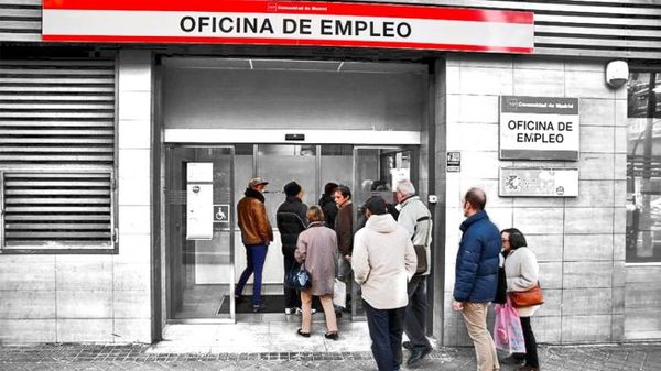 El paro en España registra su mayor alza desde noviembre de 2012 | .::Agencia IP::.