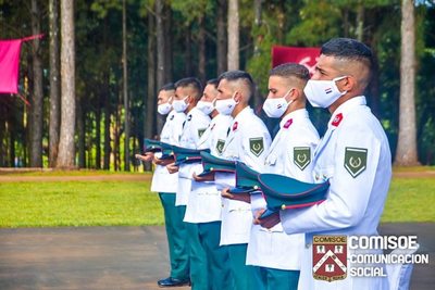 UN TOTAL DE 113 JÓVENES EGRESARON EN EL COMISOE COMO PARTE DE LAS FF.AA