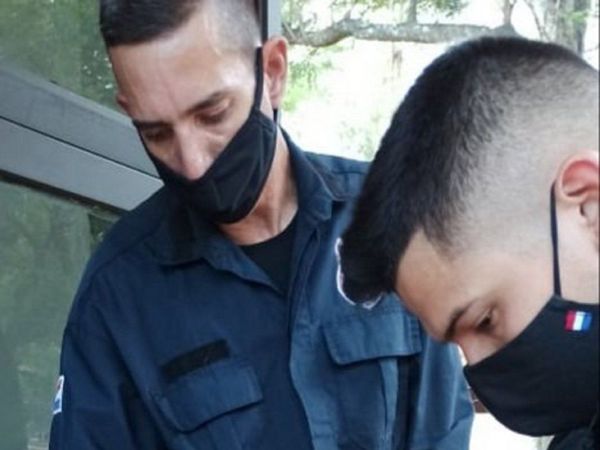 Detienen a funcionario del Centro Educativo de Itauguá con marihuana