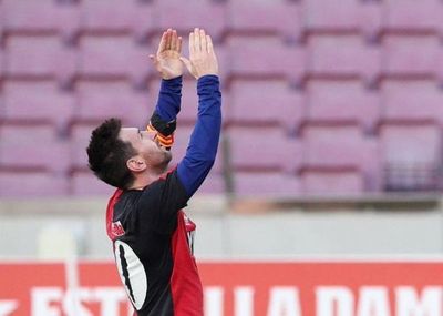 Messi, multado por su homenaje a Maradona