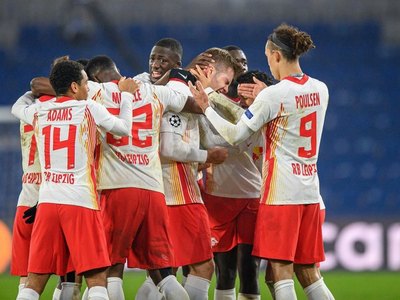 El RB Leipzig consigue un agónico triunfo ante el Basaksehir