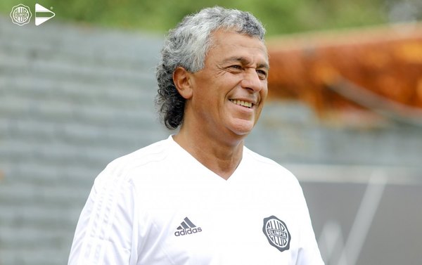 Los técnicos que dirigieron su primer clásico en los últimos 5 años