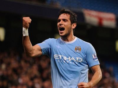 Así recuerda el Manchester City a Roque Santa Cruz
