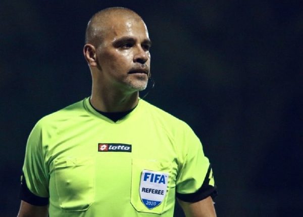 Éber Aquino, elegido por novena vez para arbitrar un superclásico