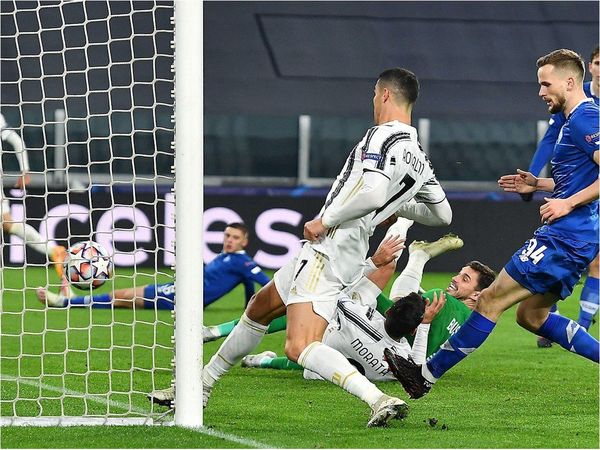 Cristiano se vuelve CR750 y Juventus golea