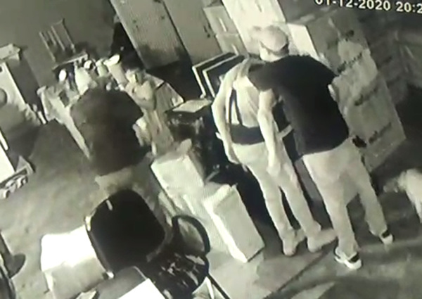 Bandidos toman por asalto una transportadora, pero guardia de seguridad frustra el atraco