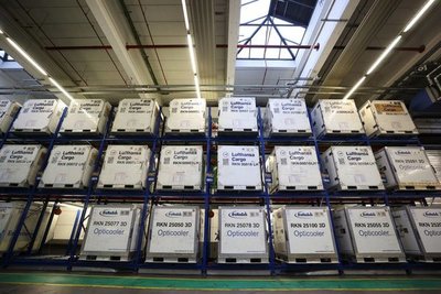 Las aerolíneas enfrentan el reto de transportar las vacunas contra el covid - ADN Paraguayo