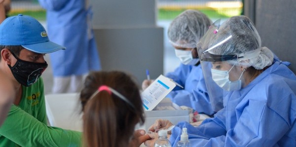 Los casos de coronavirus en América subieron 30% en noviembre | .::Agencia IP::.