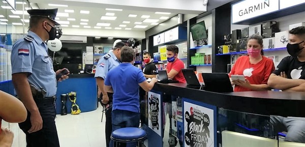 Comerciante monto ESQUEMA para ESTAFAR y EVADIR IMPUESTOS