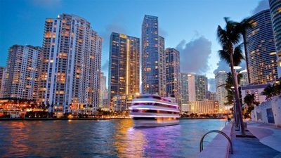 Un paraíso de Sol, playa, fiesta y compras