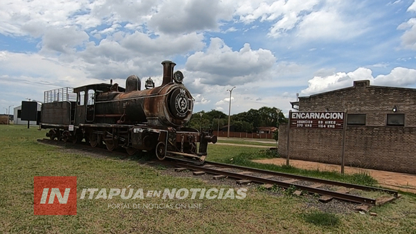 INICIAN TAREAS DE ORNAMENTACIÓN DE LA RÉPLICA DE LA ESTACIÓN DE FERROCARRIL