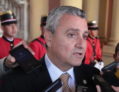 "No puedo tener un policía por cada ciudadano las 24 horas del día", dice Villamayor ante relajamiento ciudadano
