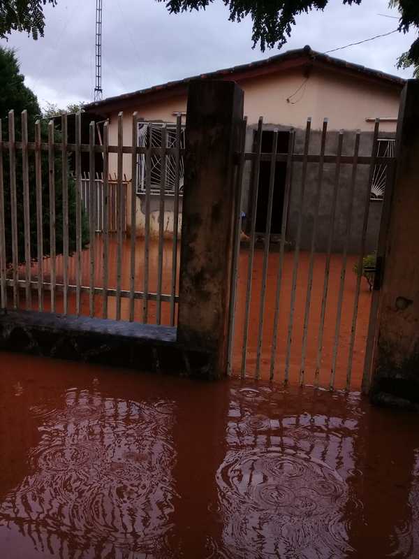 Con cada lluvia, se “inunda” el barrio Che La Reina