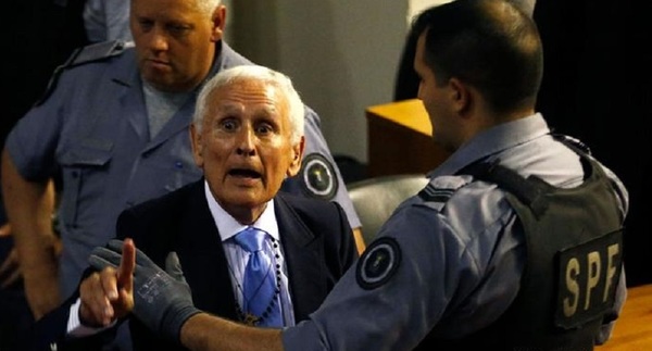 En Argentina, Miguel Etchecolatz fue condenado a cadena perpetua