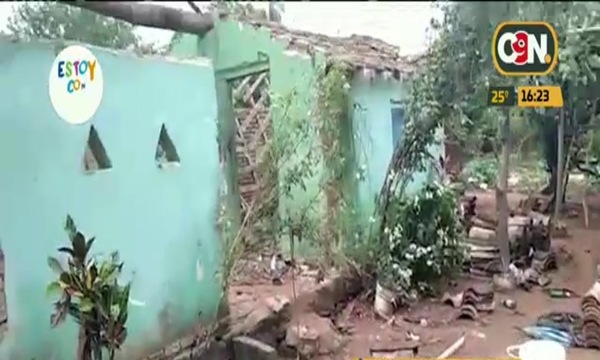 Caacupé: El temporal destrozó una casa - C9N