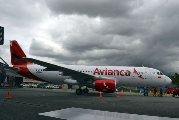 Con 92 pasajeros, se reabrió la ruta aérea a Bogotá - Nacionales - ABC Color