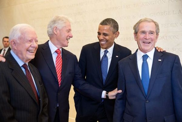 Covid-19: Obama, Bush y Clinton ofrecen vacunarse
