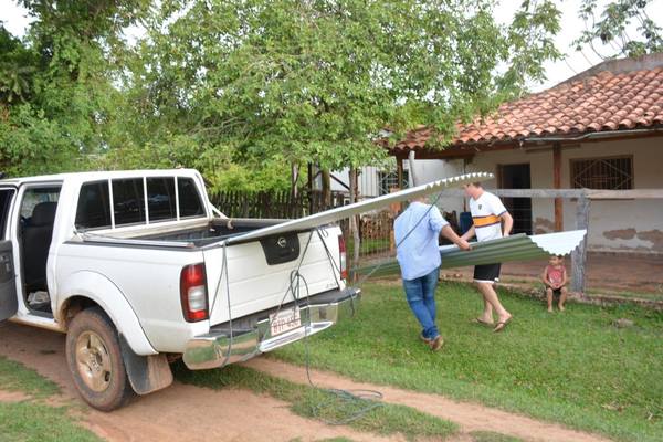 Familias de Nueva Londres afectadas por temporal reciben asistencia - Noticiero Paraguay