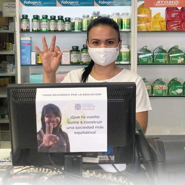 Farmaoliva presenta campaña por educación y nueva aplicación de precios - Empresariales - ABC Color