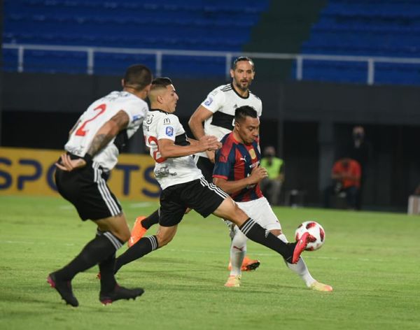 Pésimo partido y jugadores en mal estado - Olimpia - ABC Color