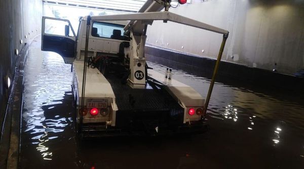 Superviaducto: Costoso túnel que se inunda ante las lluvias - Nacionales - ABC Color