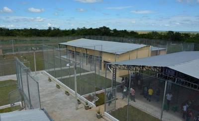 Reclusa de la Penitenciaria de Coronel Oviedo fue internada por intoxicación – Prensa 5