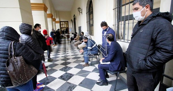 La Nación / El IVA es el impuesto más recaudador con G. 6,8 billones hasta noviembre