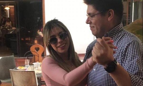 Maga con nuevo novio asegura: “Portillo tiene serios problemas económicos”