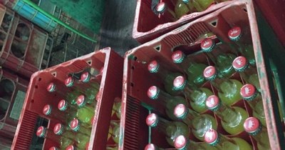 La Nación / Criminal insalubridad: refrescos mau constituyen un peligro para los consumidores