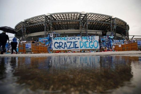 Finalmente, el estadio San Paolo de Napoli pasa a llamarse Diego Armando Maradona