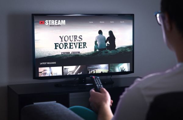 ¿Subirá el precio de Netflix, Amazon y otros servicios digitales desde el 2021? - MarketData