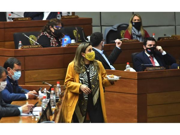 Marito desestabiliza su propio gobierno, afirman opositores