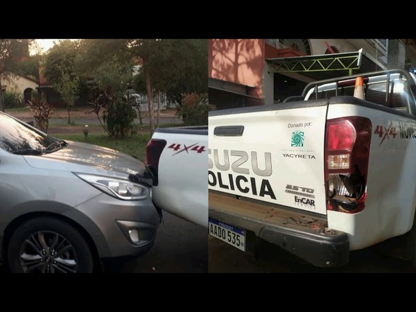 Funcionario de blanco ebrio choco una Patrullera en Encarnación