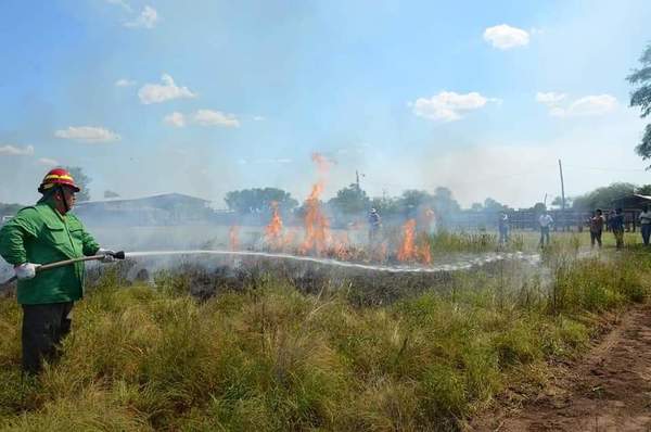Fortaleciendo capacidades para prevención y control de incendios en el Chaco