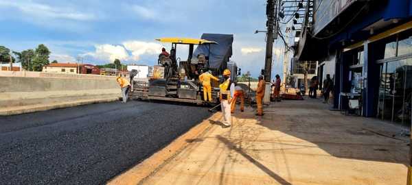 Pavimentan colectoras para descongestionar tránsito en zona de Multiviaducto de CDE | .::Agencia IP::.