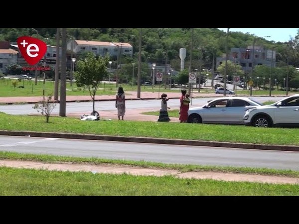 RESCATAN A NIÑOS Y MUJERES INDIGENAS QUE PIDEN LIMOSNAS EN CALLES DE ENCARNACIÓN