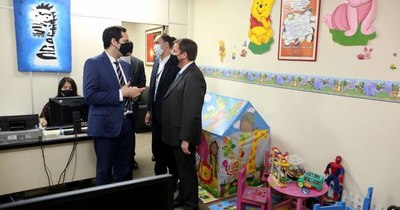 La Nación / Presidente de la Corte recorrió juzgados de la Niñez