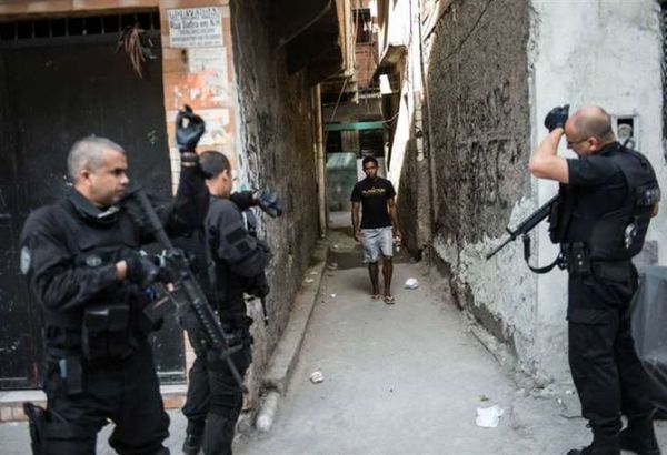 Dos niñas mueren por bala perdida durante tiroteo en Rio de Janeiro