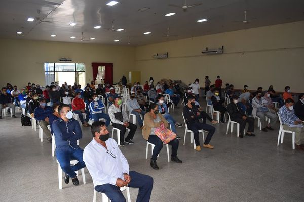 Utilizan estructura del MAG para alabar a Cuevas como único líder de Paraguarí - Nacionales - ABC Color
