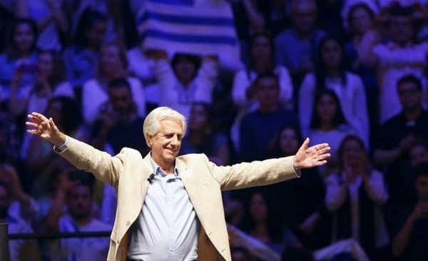HOY / Tabaré Vázquez, el médico que hizo historia en la política uruguaya