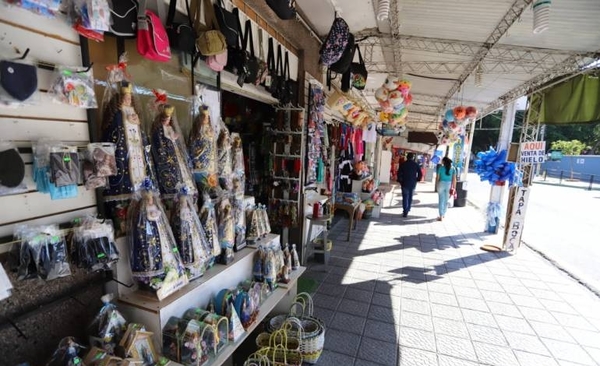 HOY / Sombría fiesta mariana: escasa venta en Caacupé ante nula presencia de fieles