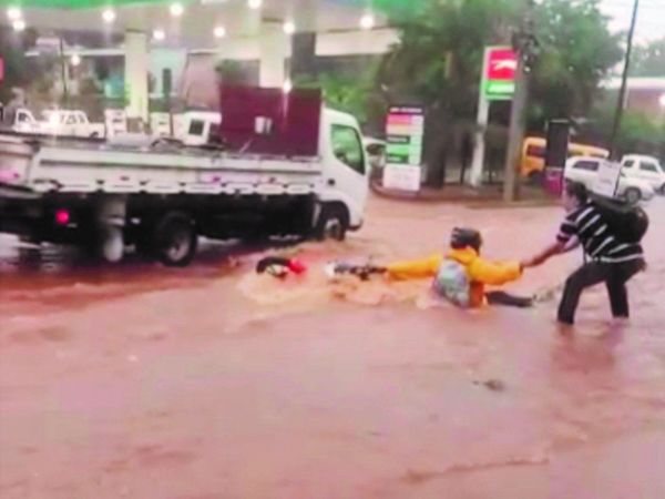Salvó a un motoca: "Me decía: mi moto, che ra'a"