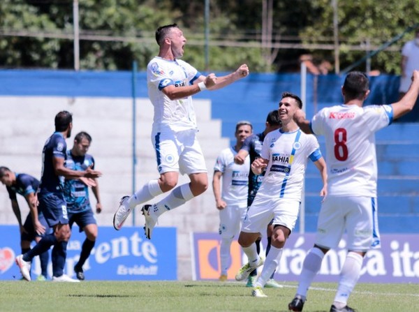 Un triunfo de Primera - APF