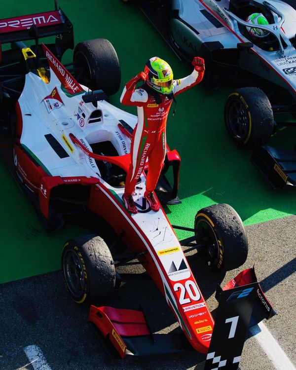Mick Schumacher se proclama campeón de F2 - Automovilismo - ABC Color